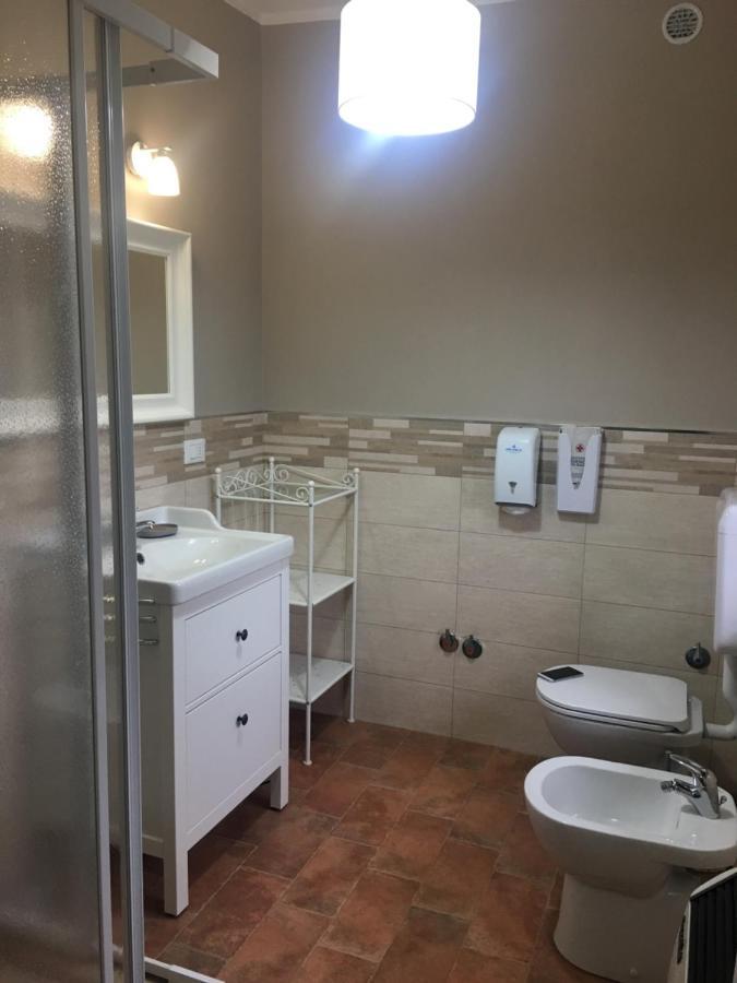 B&B dalLo Zio Ottobiano Bagian luar foto