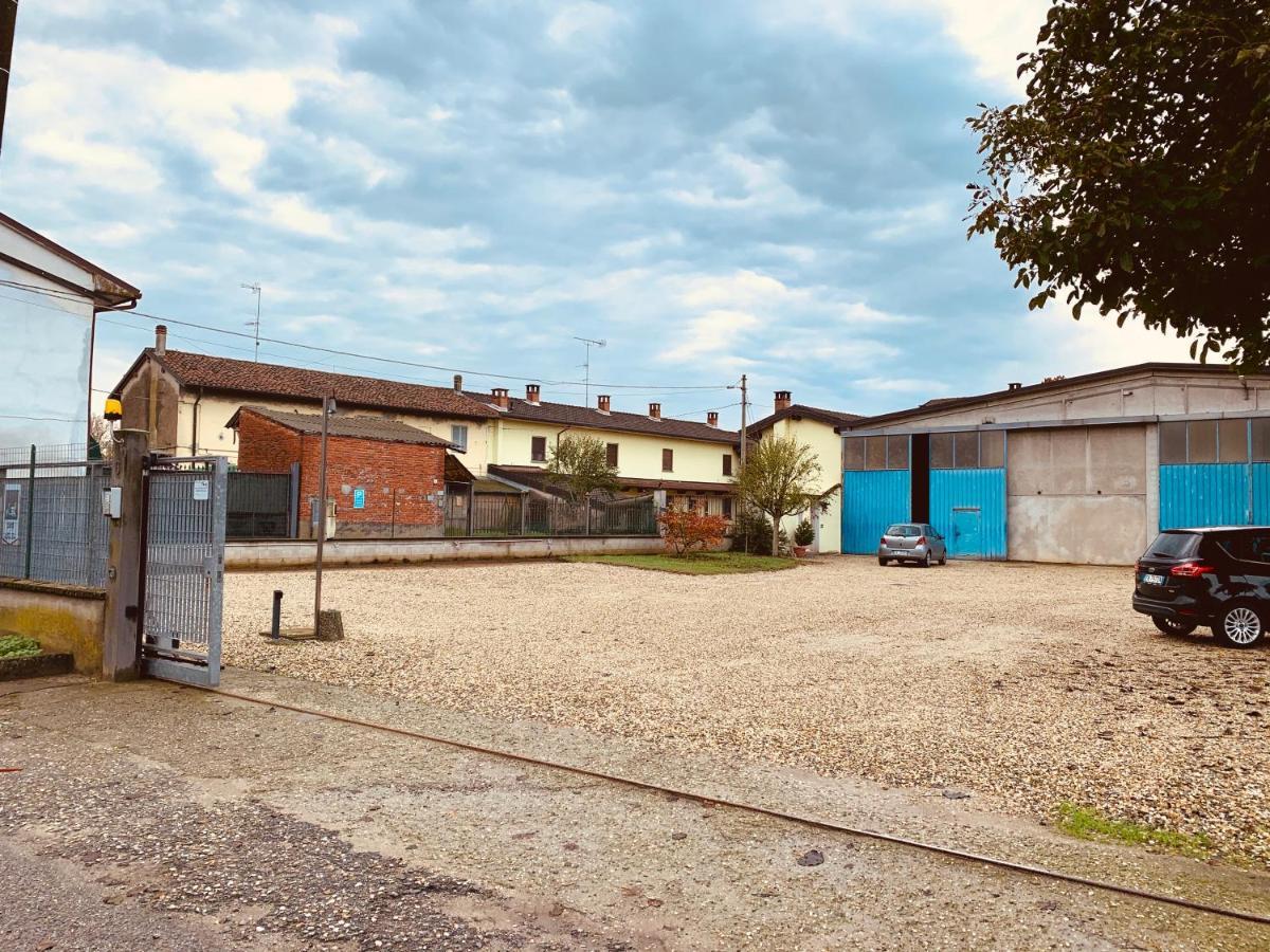 B&B dalLo Zio Ottobiano Bagian luar foto