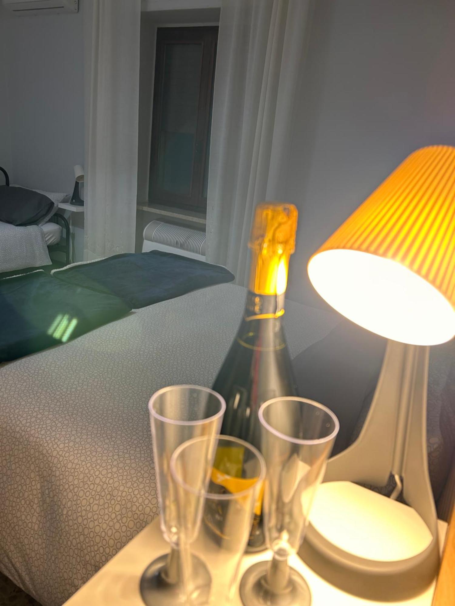 B&B dalLo Zio Ottobiano Bagian luar foto